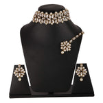 Load image into Gallery viewer, Antique Kundan & Pearl Work Choker With Tika For Women