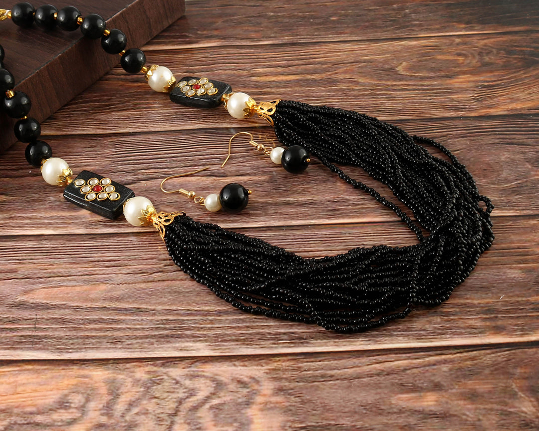 Gold-Plated Kundan-Studded & Pearl-Beaded Jewellery Set