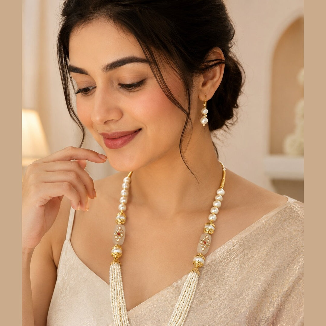 Gold-Plated Kundan-Studded & Pearl-Beaded Jewellery Set