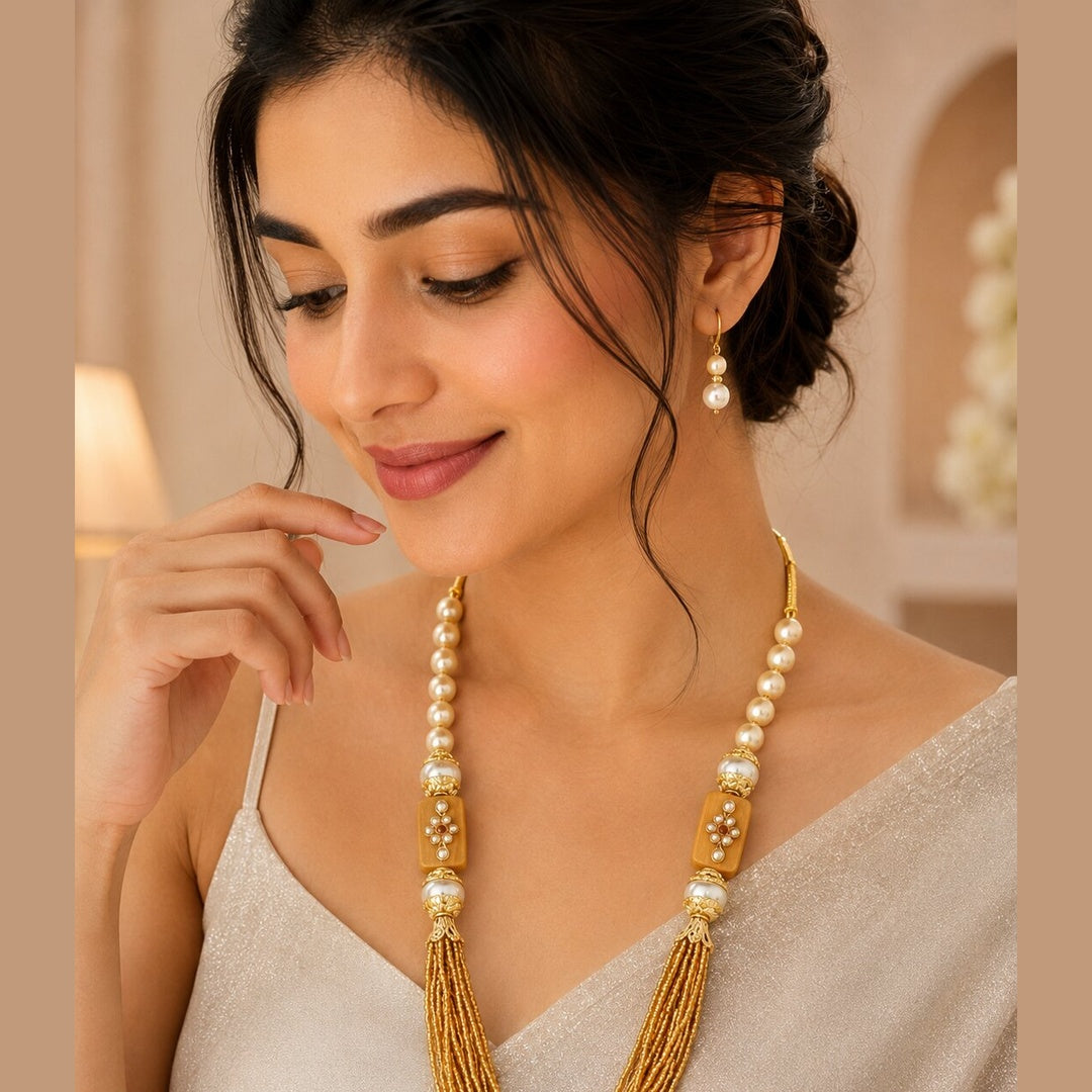 Gold-Plated Kundan-Studded & Pearl-Beaded Jewellery Set