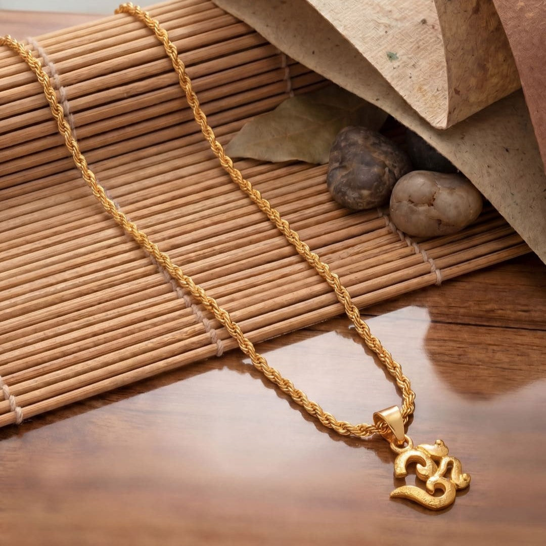 Gold Plated Pendant With Chain Jewelry For Men & Women