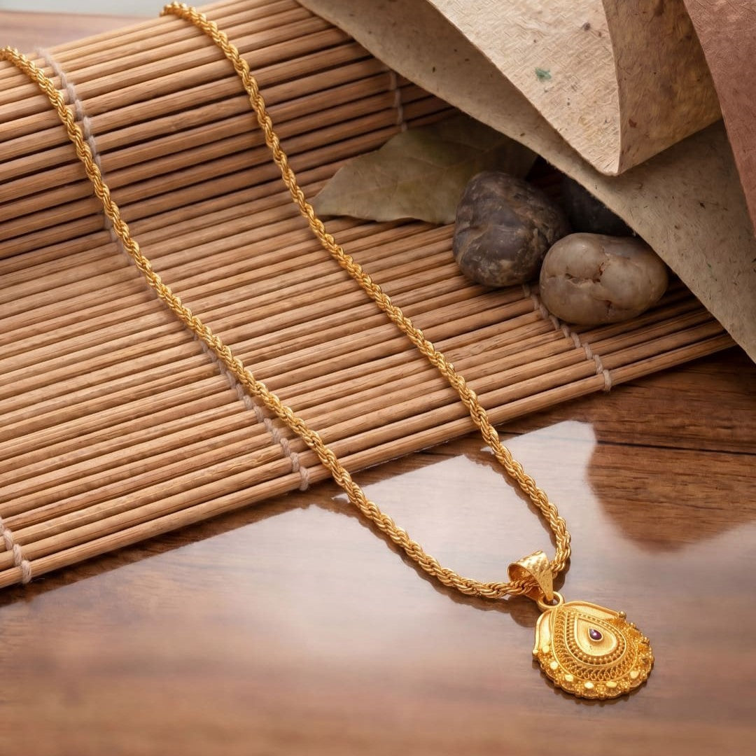 Gold Plated Pendant With Chain Jewelry For Men & Women