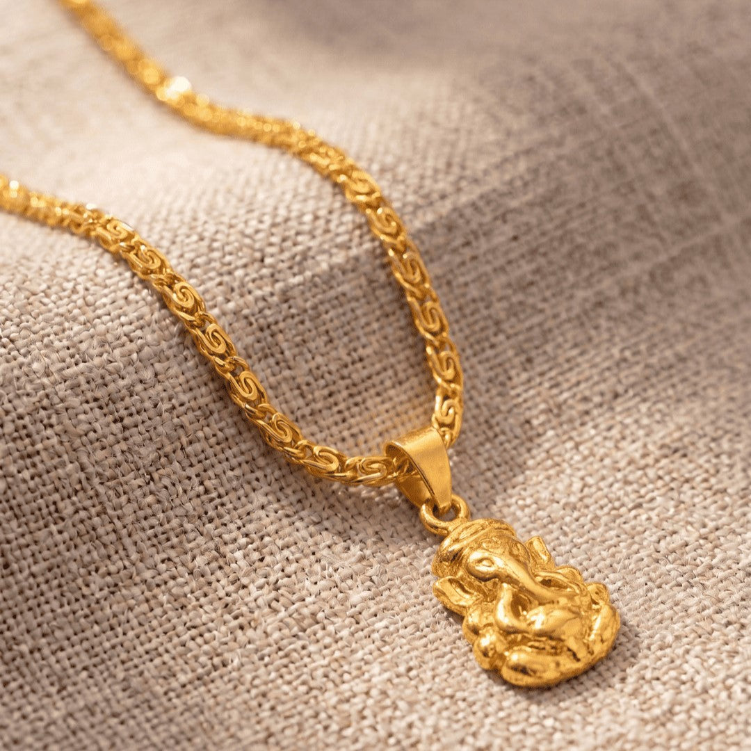 Gold Plated Pendant With Chain Jewelry For Men & Women