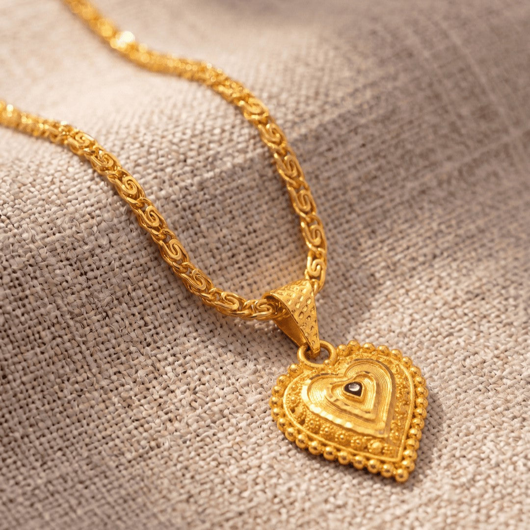 Gold Plated Pendant With Chain Jewelry For Men & Women