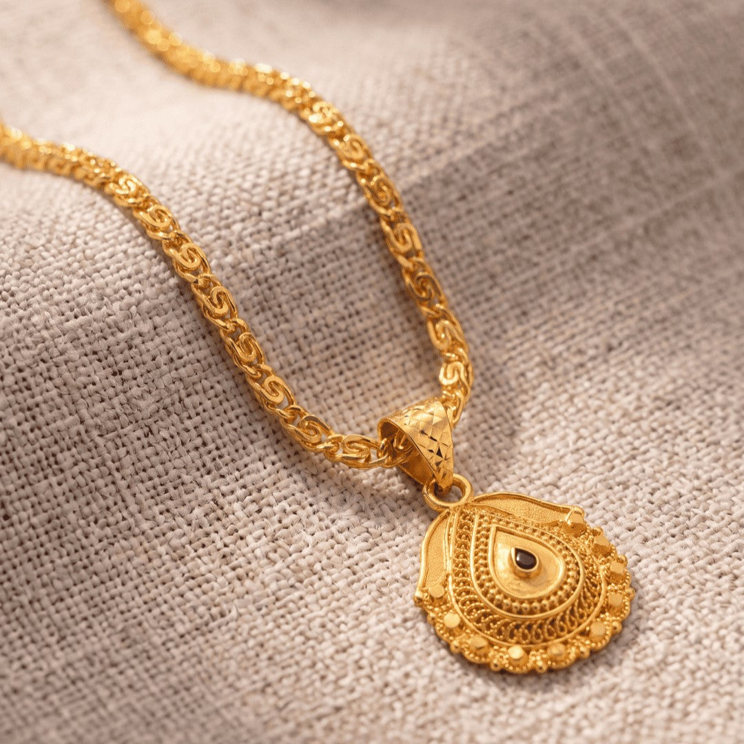 Gold Plated Pendant With Chain Jewelry For Men & Women