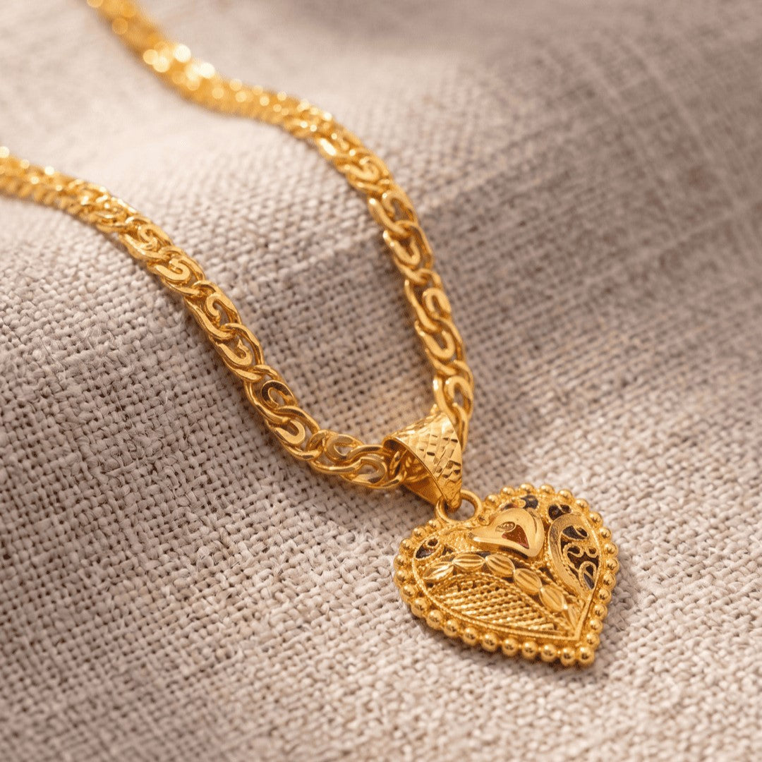 Gold Plated Pendant With Chain Jewelry For Men & Women