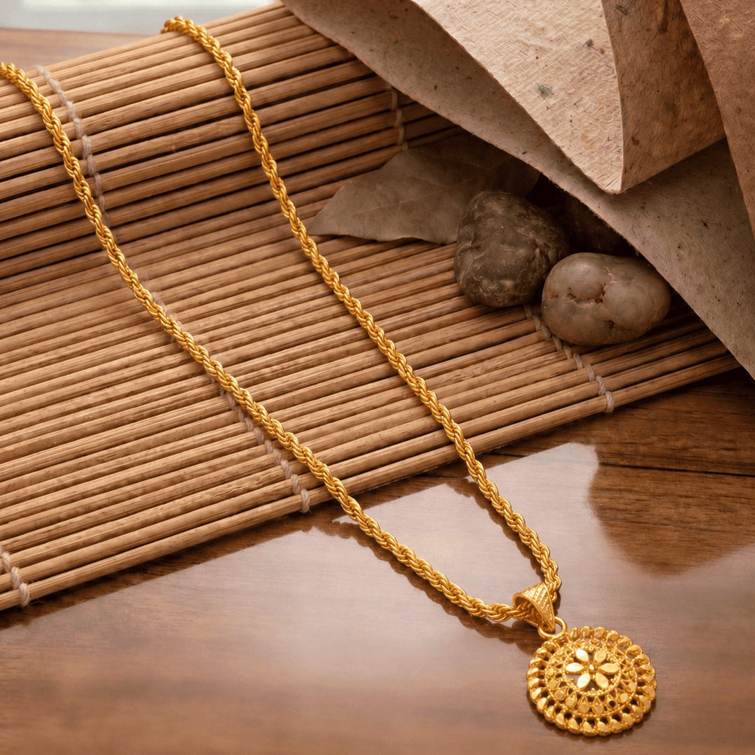 Gold Plated Pendant With Chain Jewelry For Men & Women