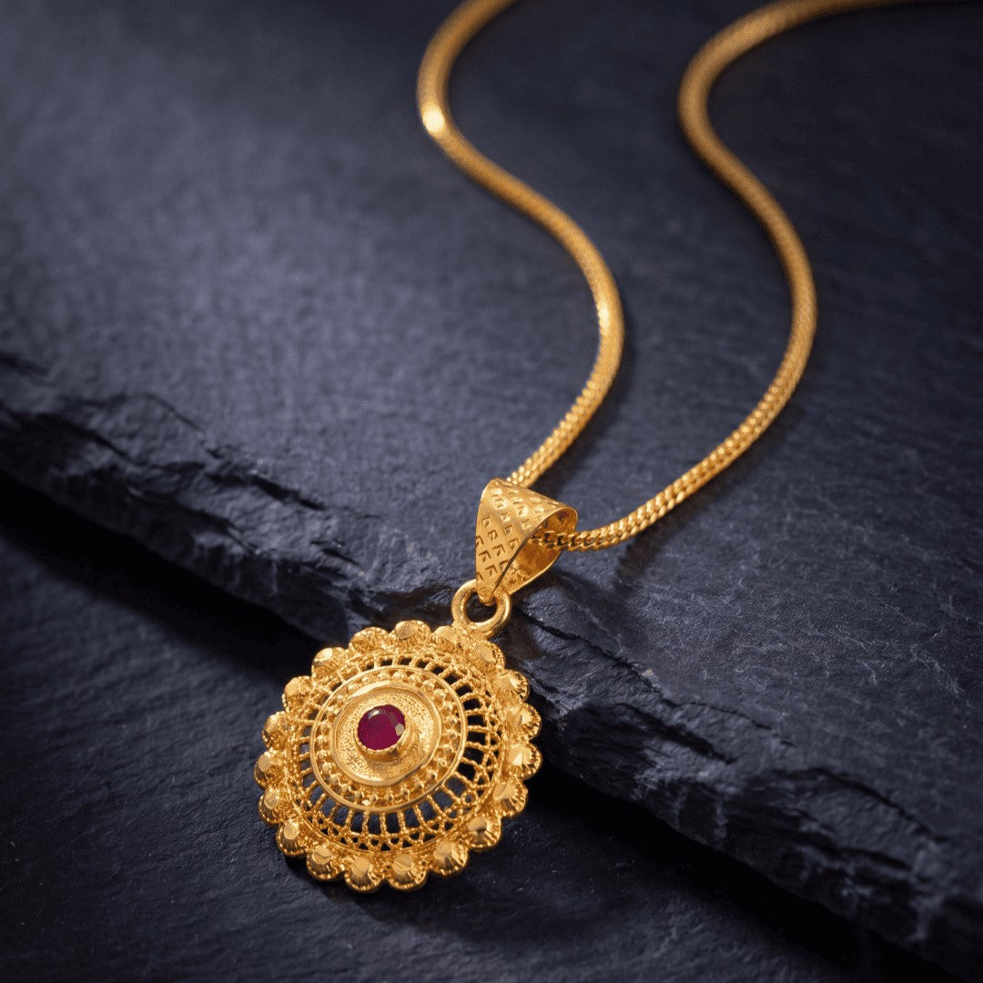 Gold Plated Pendant With Chain Jewelry For Men & Women