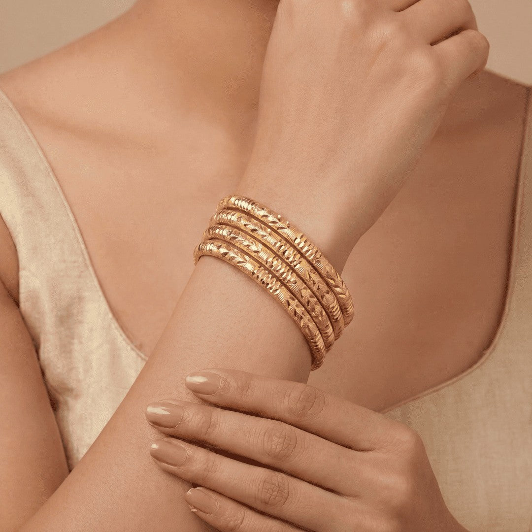 Set OF 4 Gold-Plated Gold-Toned Cutwork Bangle