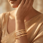 Load image into Gallery viewer, Set of 4 Gold-Plated Etching Work Bangles
