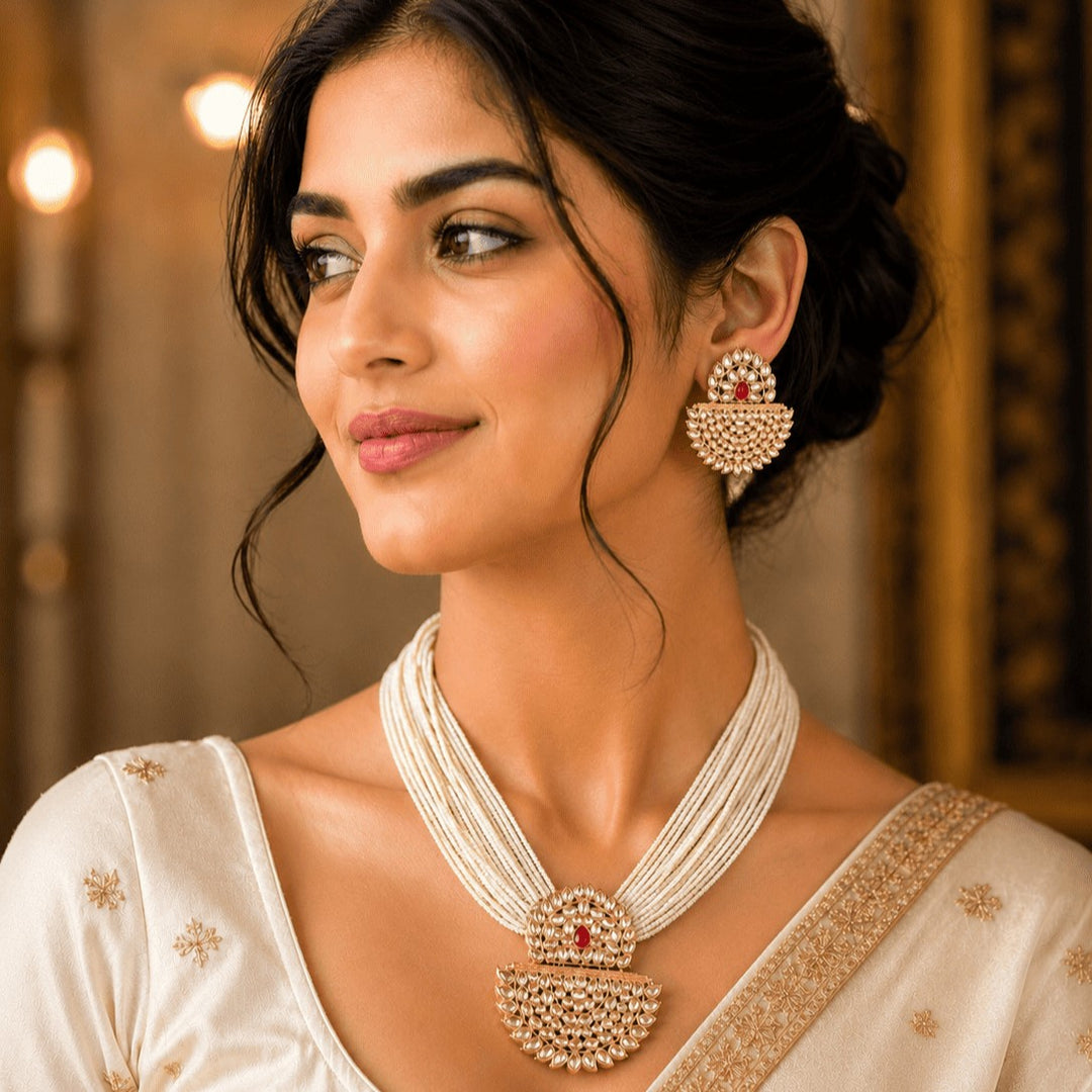 Gold-Plated Kundan Studded & Pearls Beaded Jewellery Set