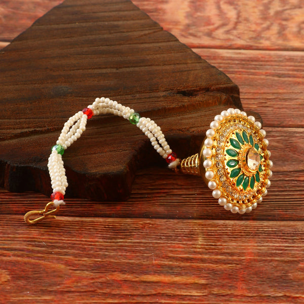 Green Stone Pearl Beaded Gold Plated Round Pendant Necklace for Women
