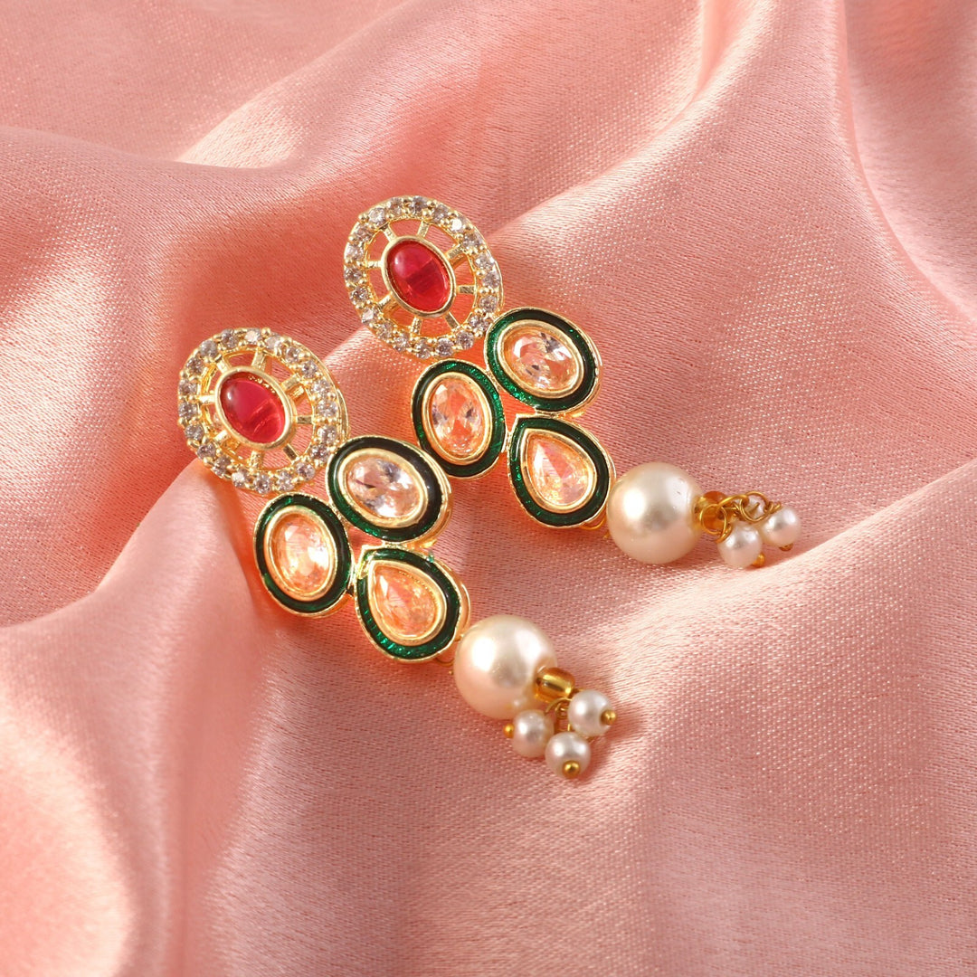 Gold-Plated & White Kundan Stone-Studded Pearl Beaded Jewellery Set
