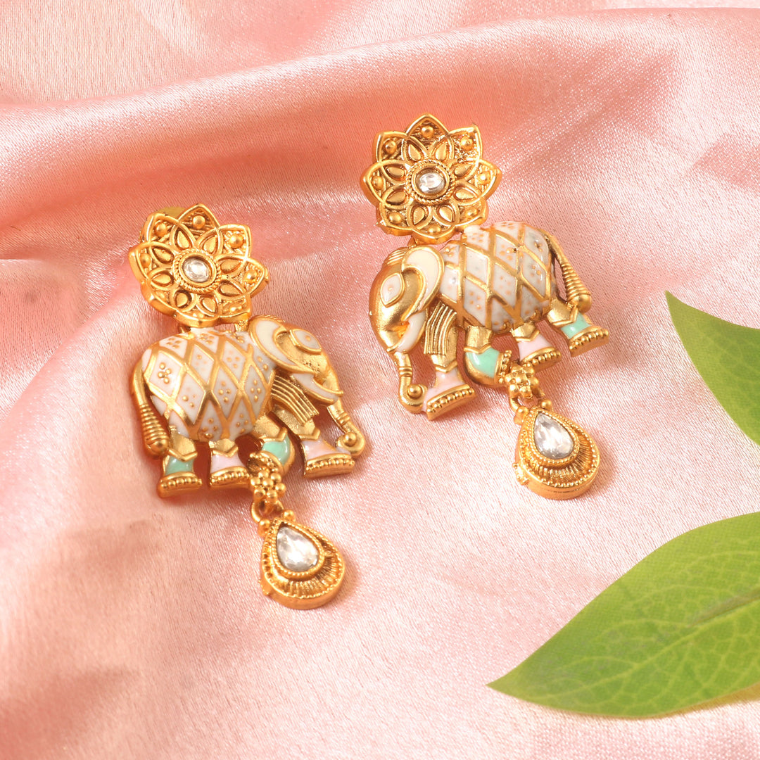 Elegant Antique Gold-Plated Kundan Studded Meenakari Choker Necklace with Elephant Motifs